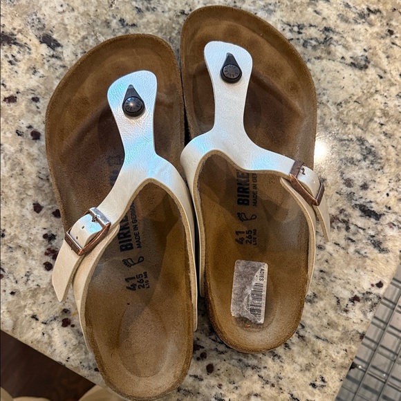 Birkenstocl Metallic Thong Sandals with Rose Gold Buckles - Picture 5 of 5